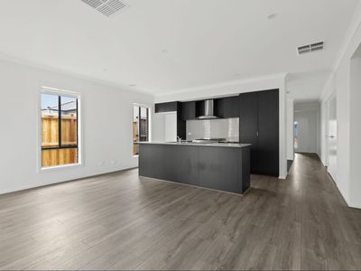 4 Wheatsheaf Road, Wyndham Vale