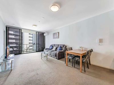 2001 / 420 Macquarie Street, Liverpool