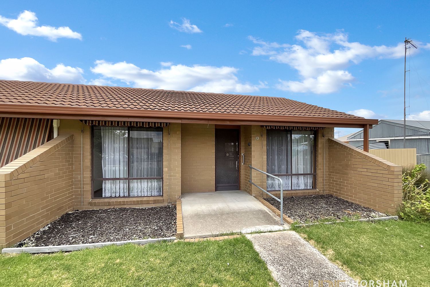 13 Shalom Place, Horsham