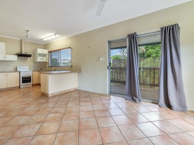 10 Calandrinia Court, Moulden