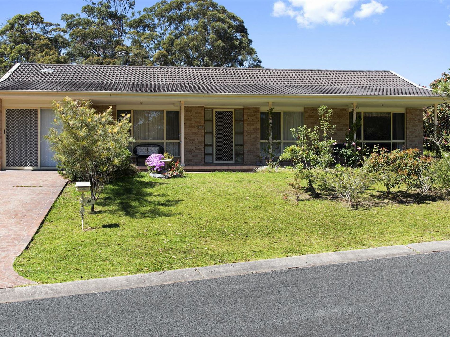 36 Golden Wattle Drive, Ulladulla