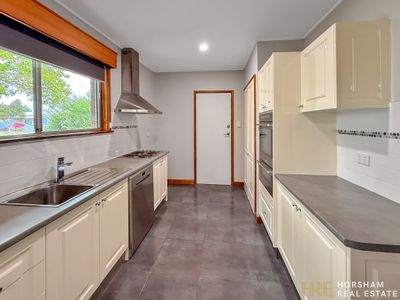 39 Landy Street, Horsham