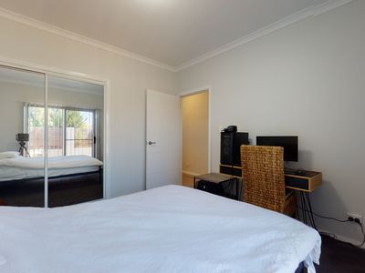 2 Apsley Crescent, Dubbo