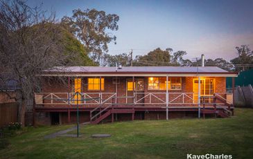 63 Beaconsfield-Emerald Road, Beaconsfield Upper