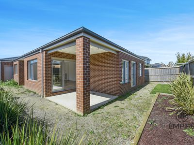 22 Hallyburton Drive, Clyde North