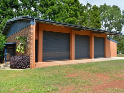 5 Malcolm Road , Tinaroo