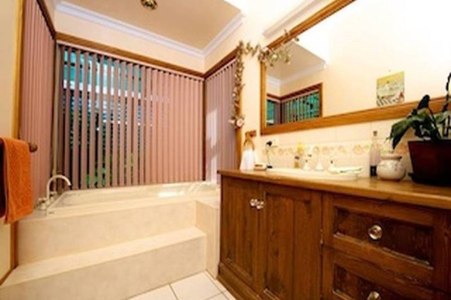 23 Wilmoth Avenue, Horsham