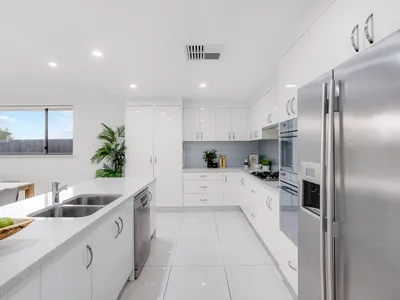 106 Crozier Avenue, Newton