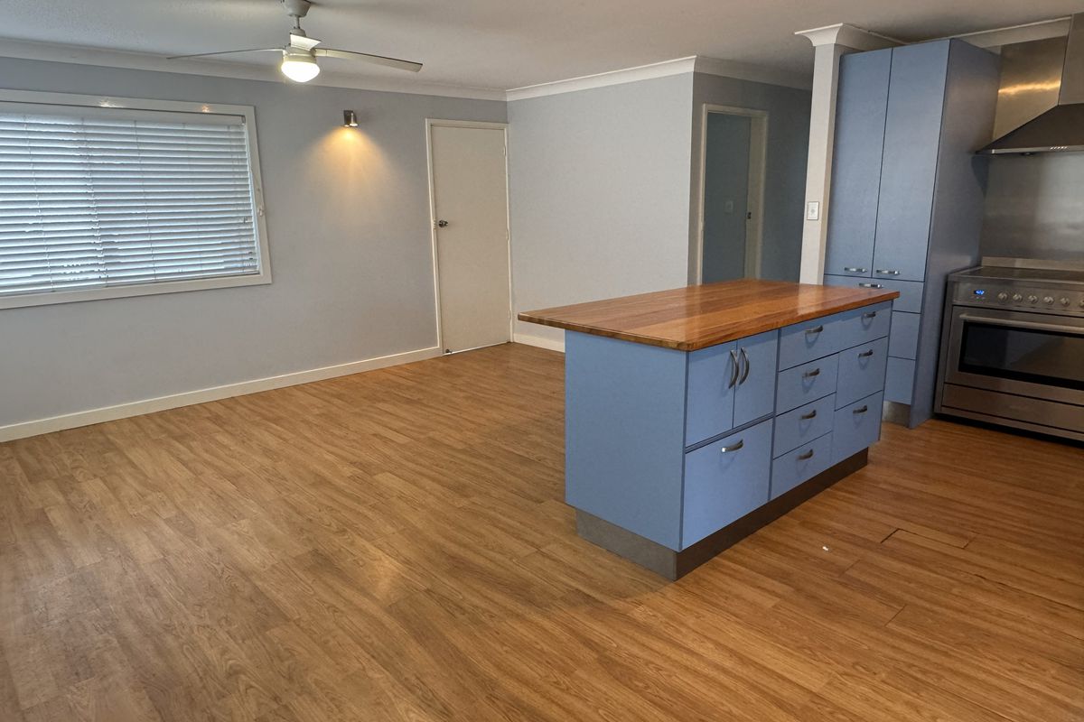 399 The Lakes Way, Tuncurry