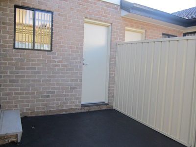2 / 8 Acacia Street, Windang