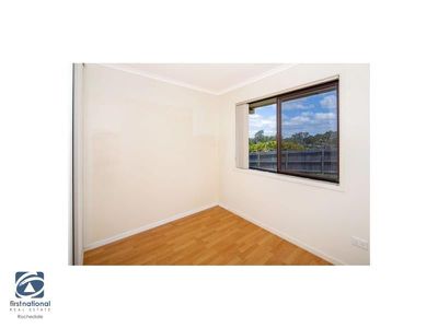 9 Knightsbridge Crescent, Rochedale South