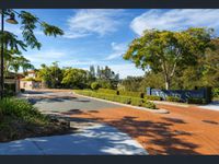 4 University Drive, Robina