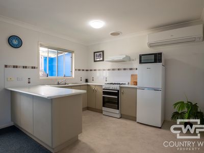 52 Severn River Road, Dundee