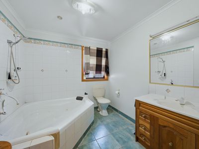 33 Webb Avenue, Seymour