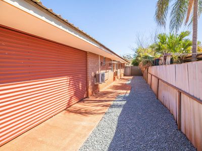 50 Giles Avenue, Newman