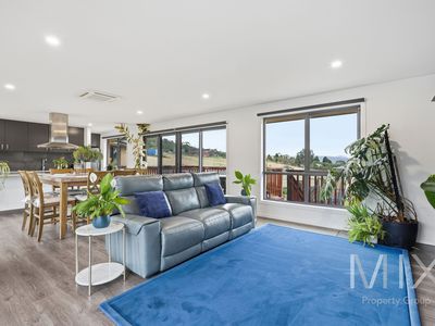 332 Gillies Road, Granton
