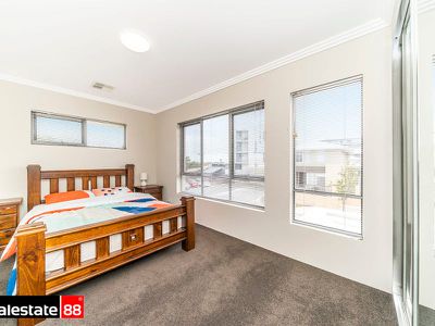 15 Fluorite Way, Carine