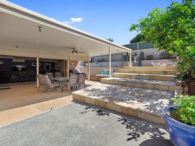 12 Belmore Drive, Rochedale South