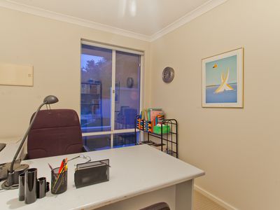 10 Matsen Close, Booragoon