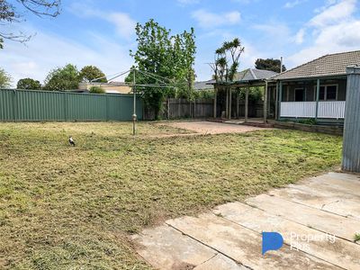 34 Clarence Avenue, Kennington