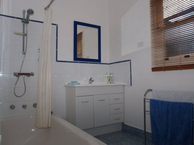 105 Karoola Road, Lindisfarne