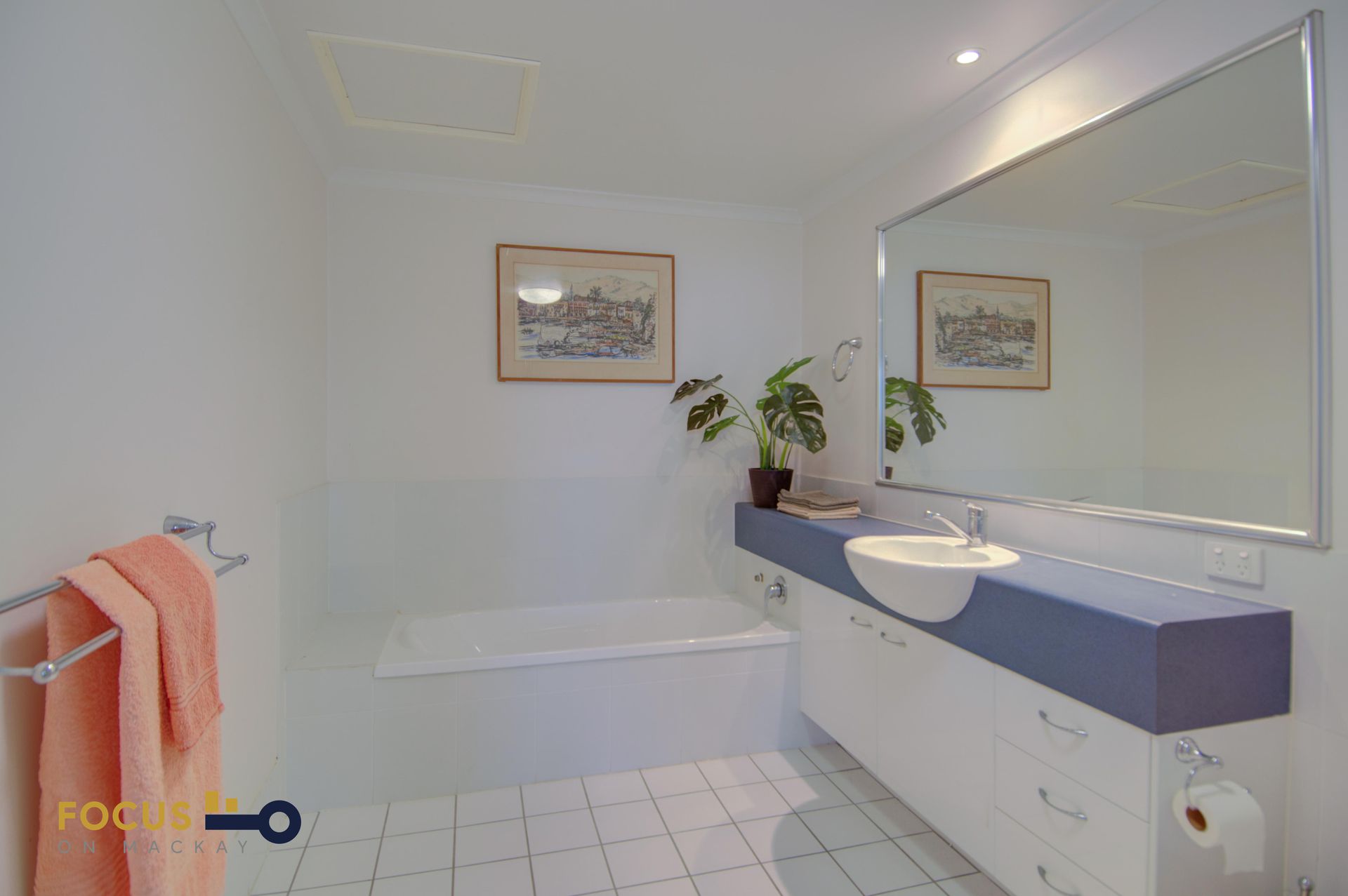 6 / 9 Megan Place, Mackay Harbour