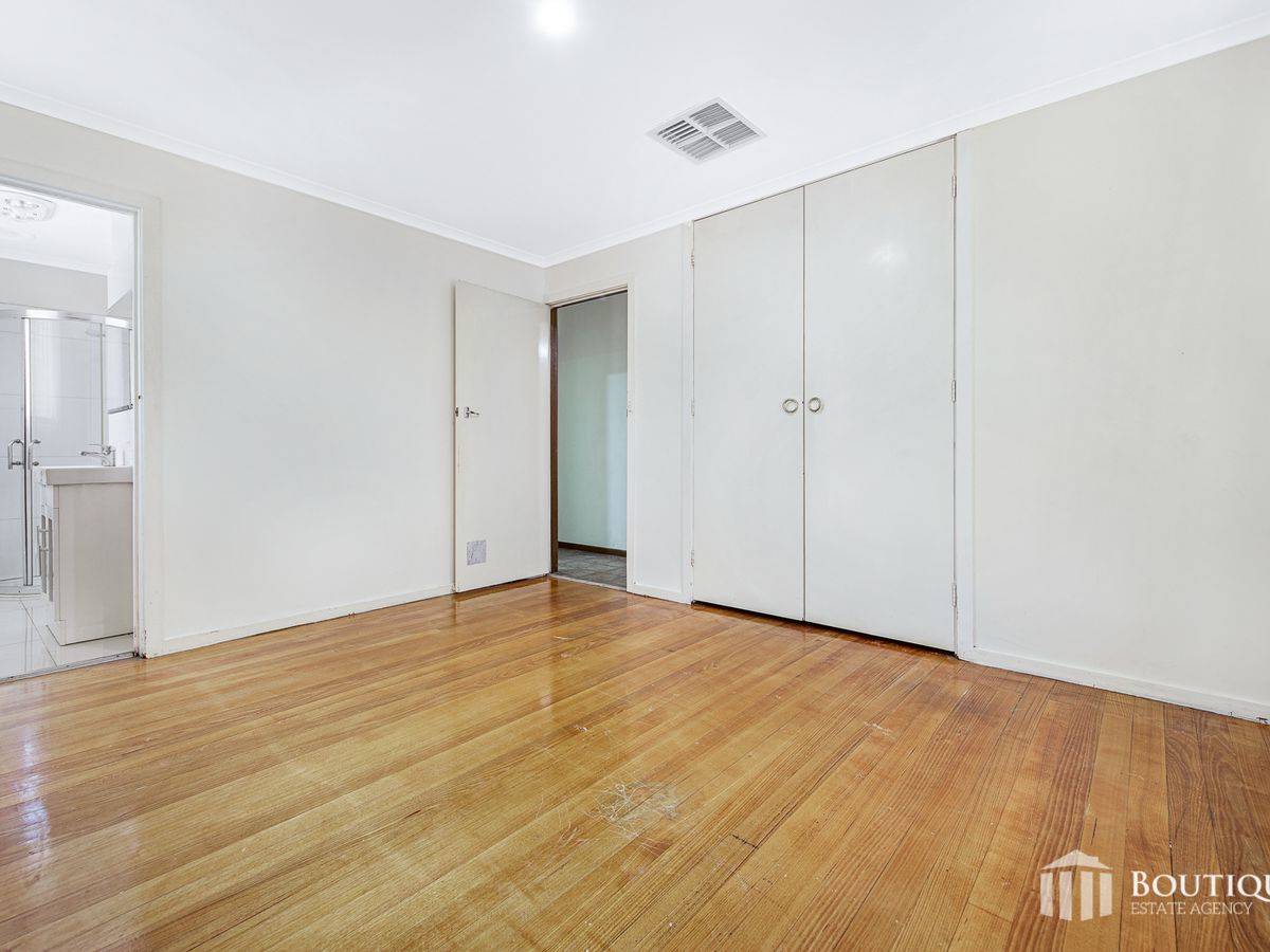 13 Sabine Avenue, Dandenong North