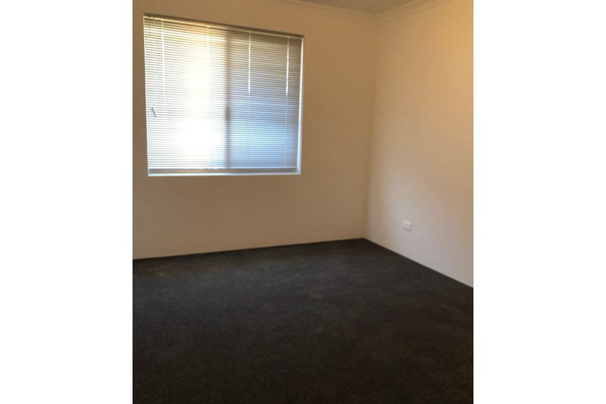 12 Greywacke Entrance, Piara Waters