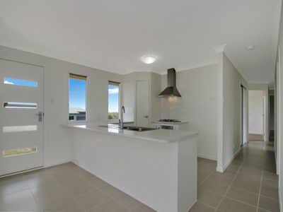 2 / B Greenhills Esplanade, Maleny