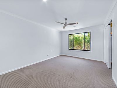 4 Daydream Court, Cannonvale