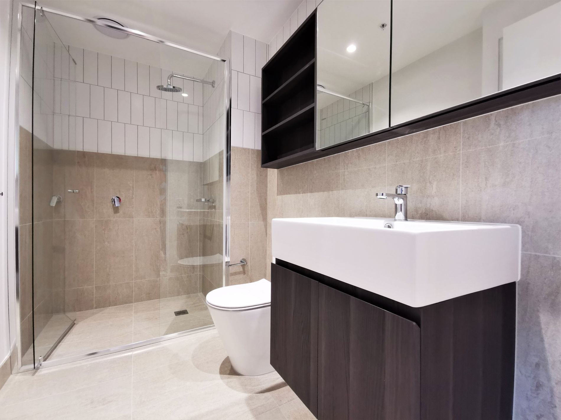 2407 / 245 City Road, Southbank