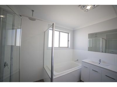 30 Apsley Crescent, Dubbo