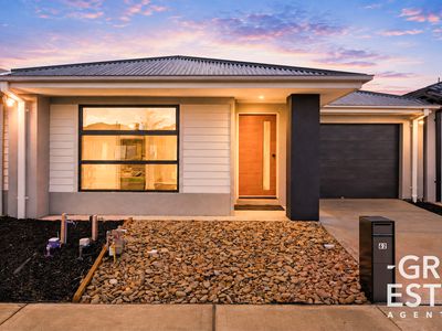 62  Reef Circuit, Clyde
