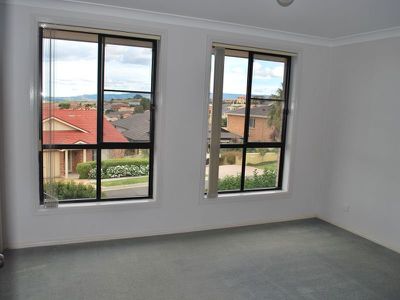 3 / 2 Yarle Crescent, Flinders