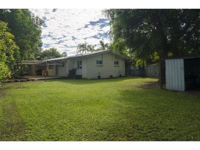 8 Spey Court, Tewantin