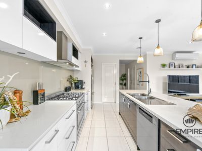 7 Brightstone Drive, Clyde North
