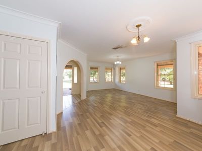 6 Renshaw Drive, Dubbo