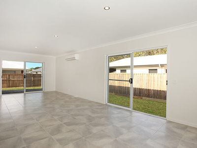 8 Tern Circuit, Forest Glen