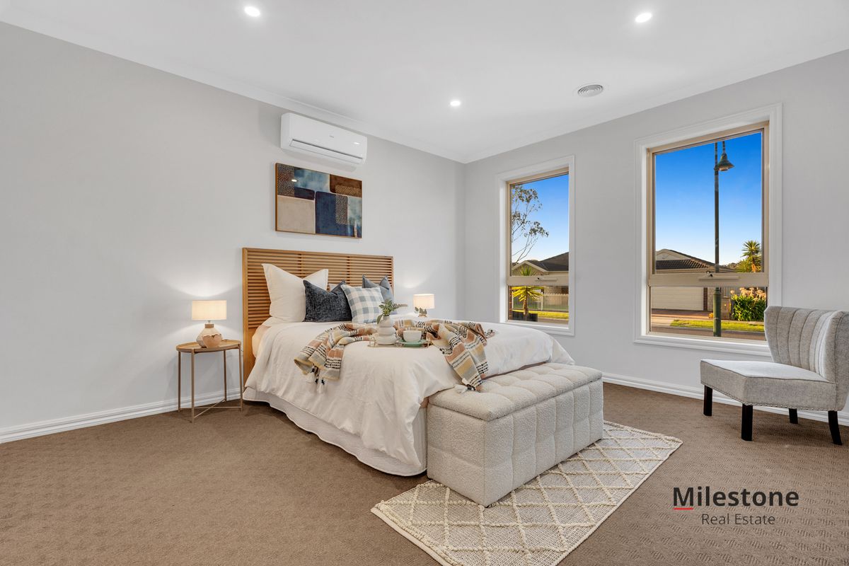 5 Sedgwick Court, Lynbrook