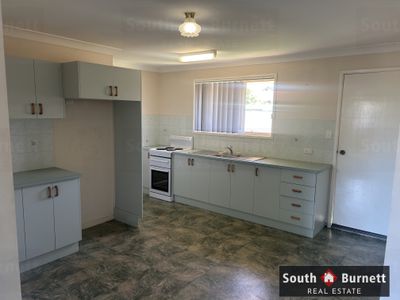 2 / 18 Savoy Court, Kingaroy