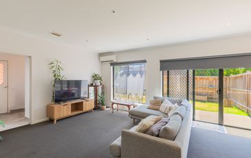 37 Millicent Parade, Officer