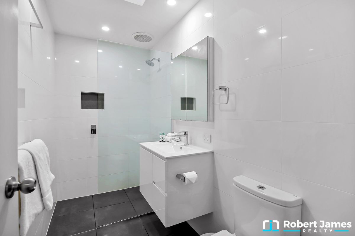 521 & 522 / 3 Hilton Tce, Tewantin