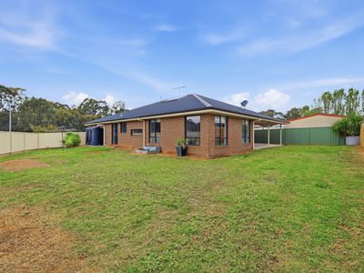 24 Silver Wattle Drive, Wangaratta