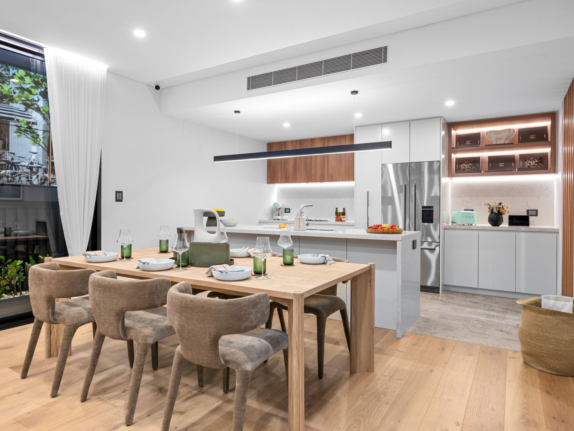 12 Rothschild Avenue, Rosebery