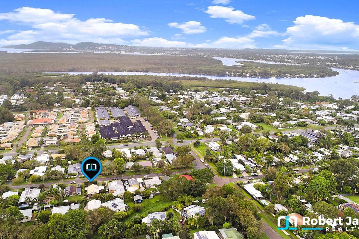 11 Pine Avenue, Tewantin