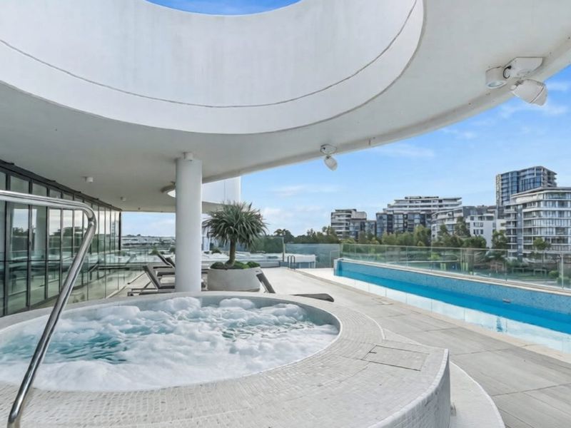 1012 / 11 Solent Circuit, Norwest