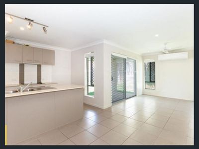 1 / 11 Essington Mews, Leichhardt
