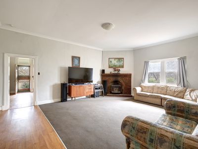 1439 Bowhill Road, Ettrick