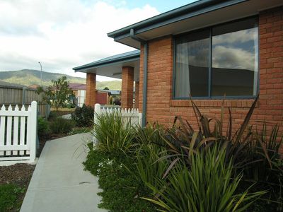 6 Pear Tree Close, Huonville