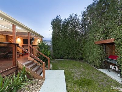 13 General Joshua Drive, Hampton Park